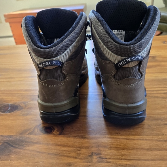 Lowa Renegade Hiking Boot - Picture 3 of 6